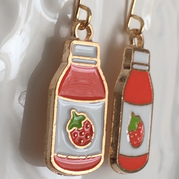 New Ketchup Strawberry Jam Dangling Handmade Earrings Catsup Picnic Fun Gifts - Picture 3 of 5